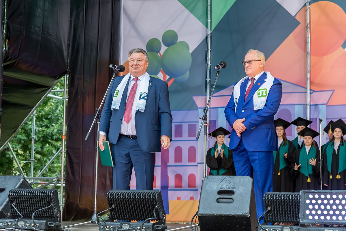 Первокурсников поздравили ректор СПбПУ Андрей Рудской и вице-губернатор Санкт-Петербурга Владимир Кириллов 