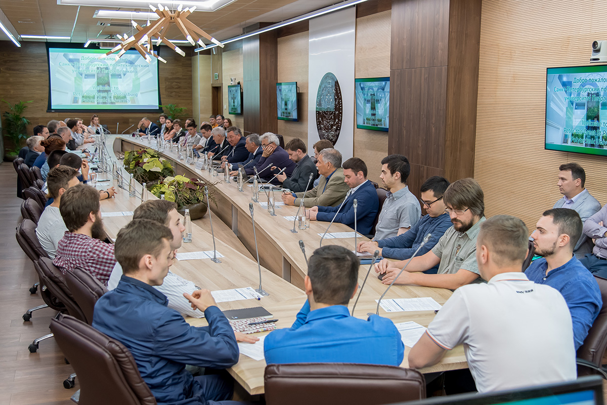 В СПбПУ проведен комплекс мероприятий, приуроченных к Менделеевскому съезду 2019 года 
