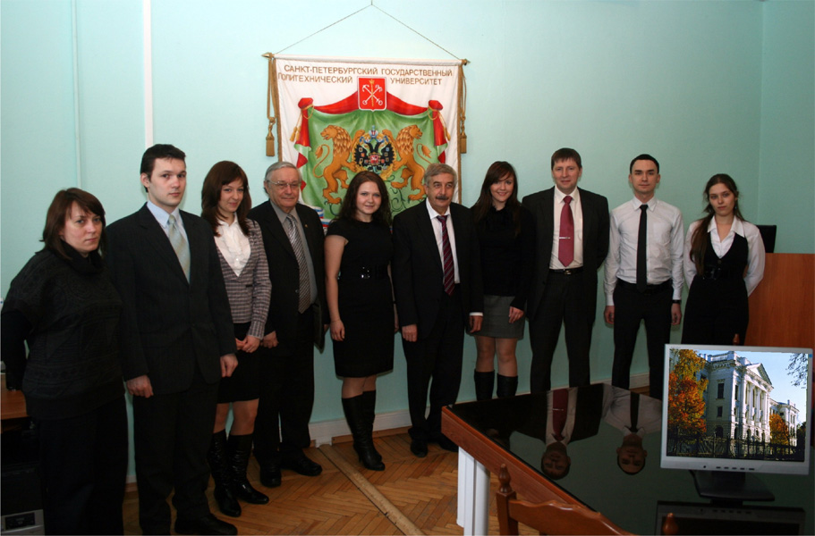 Золотые выпускники 2011 года Золотые выпускники 2011 года