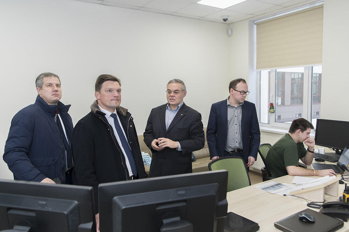 Приоритеты сотрудничества СПбПУ и Почты России – подготовка IT-специалистов и ресурсы СКЦ Политехнический Приоритеты сотрудничества СПбПУ и Почты России – подготовка IT-специалистов и ресурсы СКЦ Политехнический
