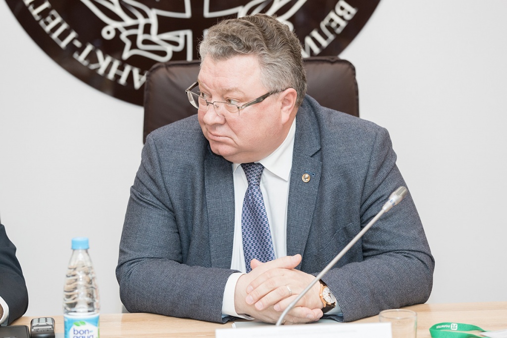 Ректор СПбПУ, академик РАН А.И. Рудской отметил, что тема открытости образования очень близка Политеху Ректор СПбПУ, академик РАН А.И. Рудской отметил, что тема открытости образования очень близка Политеху