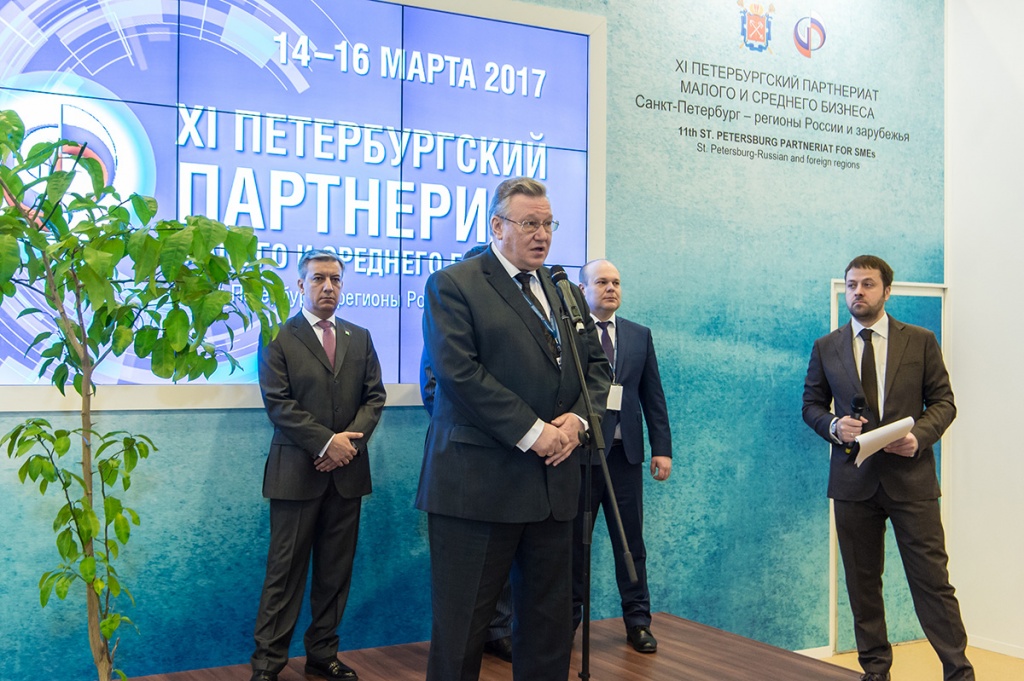 Участников ПТЯ-2017 поприветствовал вице-губернатор Санкт-Петербурга С.Н. Мовчан Участников ПТЯ-2017 поприветствовал вице-губернатор Санкт-Петербурга С.Н. Мовчан