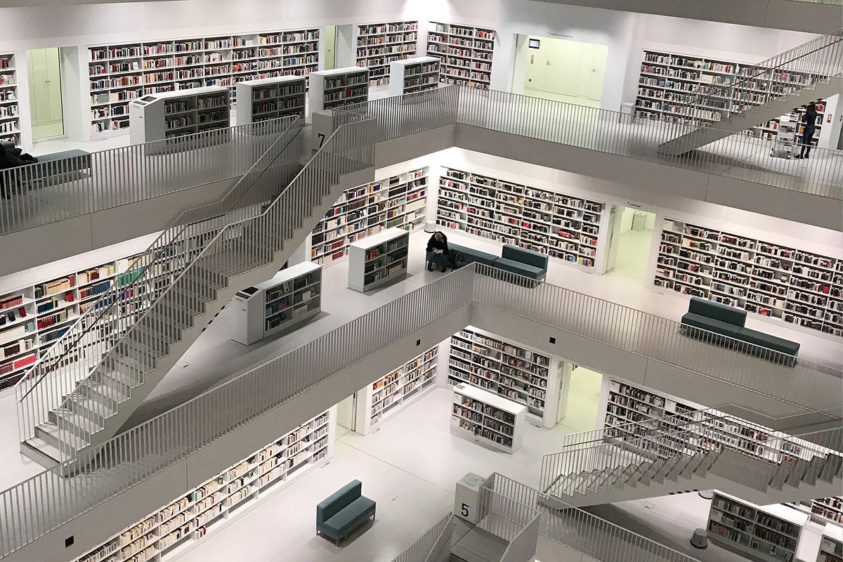 Библиотека Университета Штутгарта одна из популярных в мире -