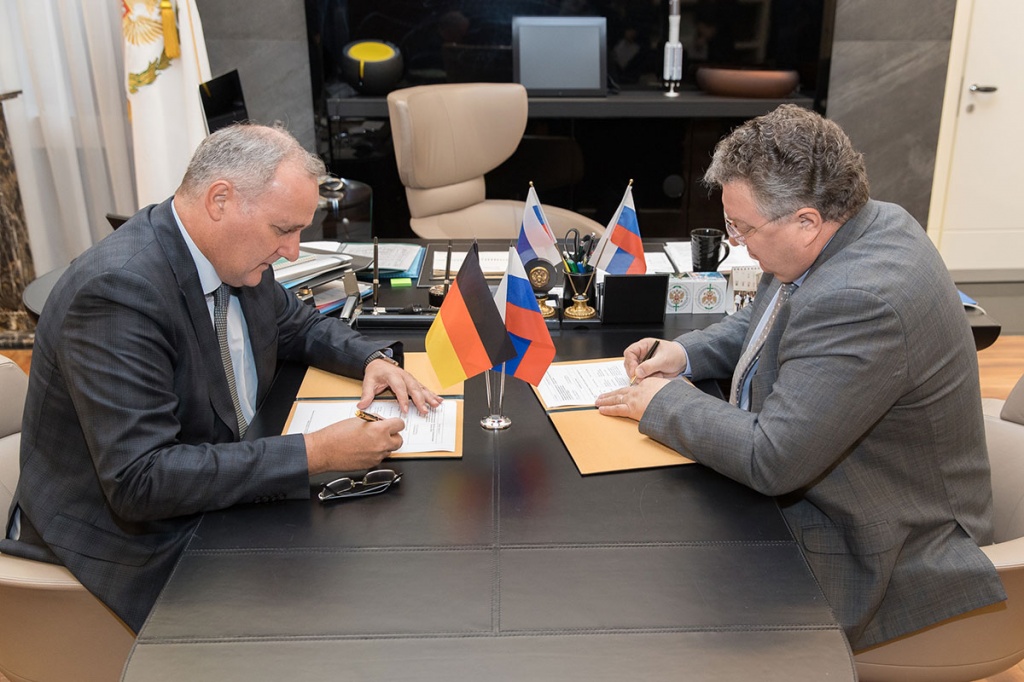 Мартин Гитзельс и А.И. Рудской подписали Соглашение о запуске совместной международной программы поддержки научно-образовательной деятельности SIEMENS-СПбПУ
