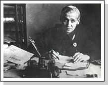 А.А. Благонравов в рабочем кабинете 1939