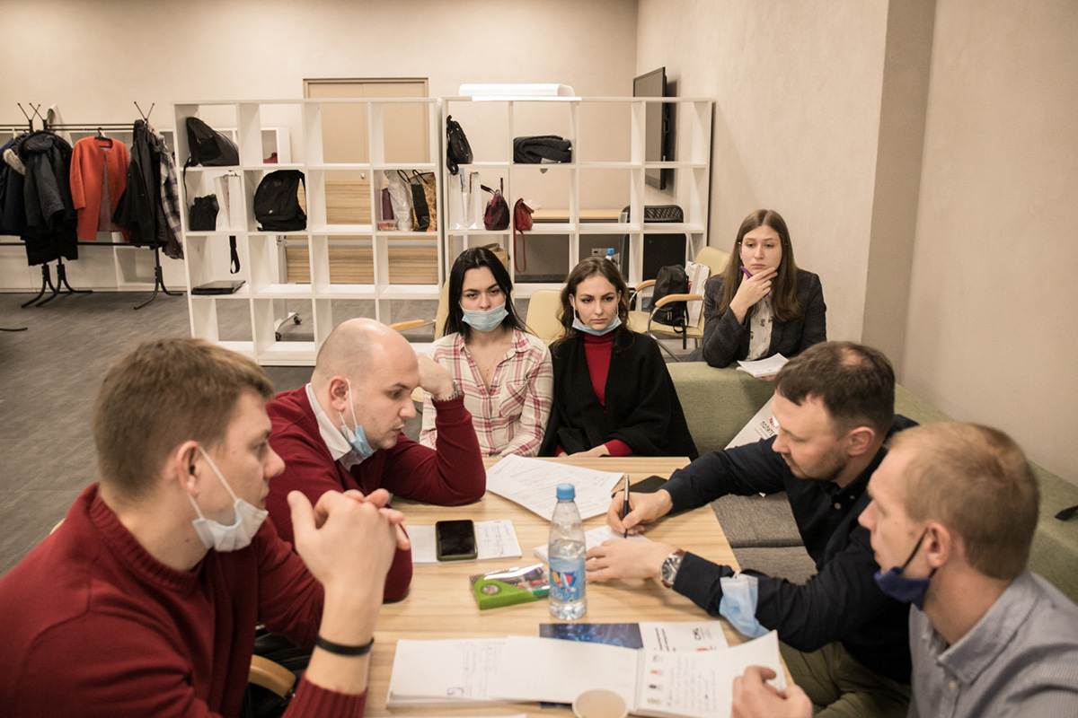 В СПбПУ стартовала программа подготовки инженерных проектных команд для цифровой трансформации промышленности В СПбПУ стартовала программа подготовки инженерных проектных команд для цифровой трансформации промышленности
