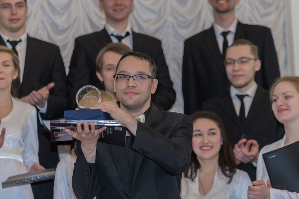 Солист хора Виктория Ростовского государственного строительного университета Александр Галай был удостоен звания Лучший солист