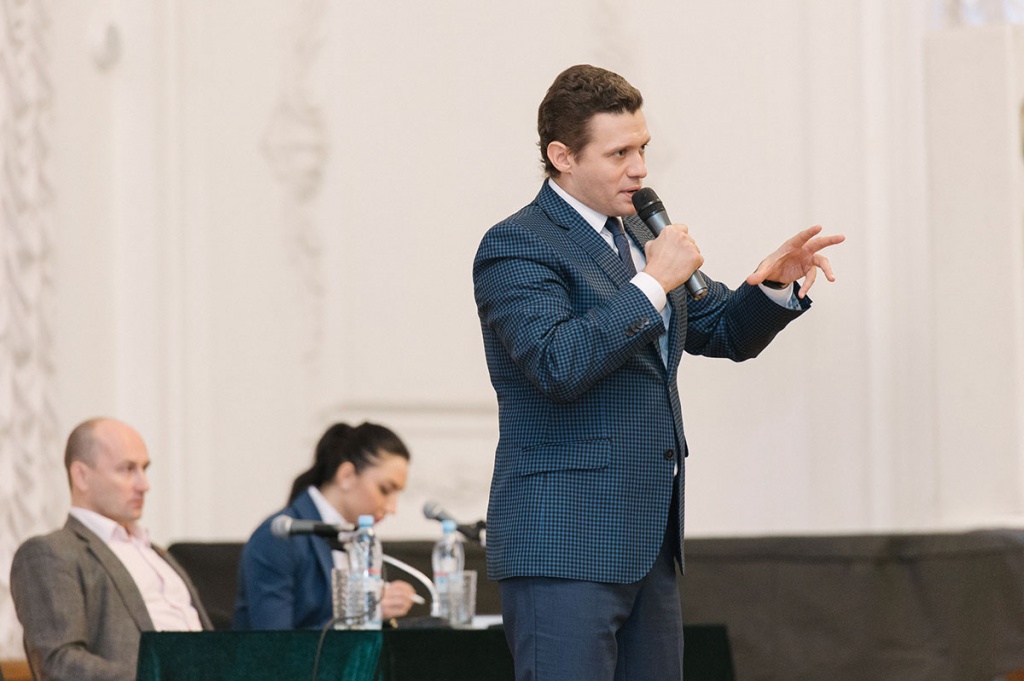 Доктор политических наук, профессор РУДН Георгий Филимонов выступил в Белом зале СПбПУ