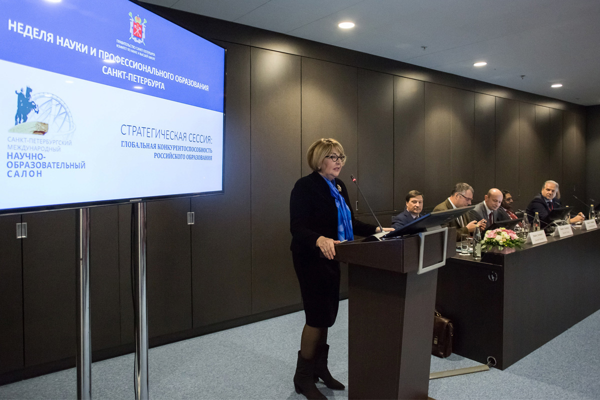 Руководитель Россотрудничества Э.В. Митрофанова подчеркнула серьезность задач, поставленных Президентом РФ 