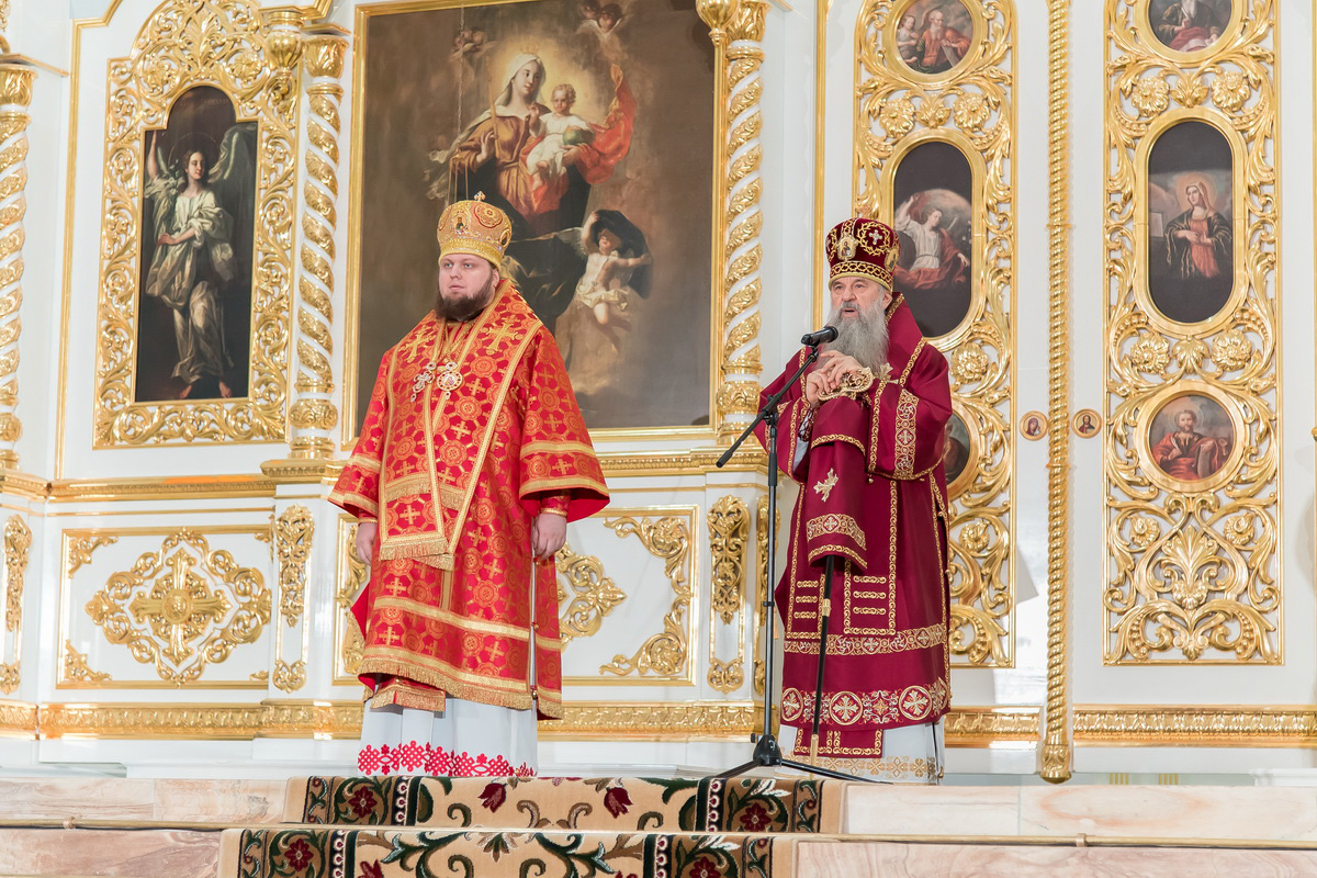 Епископ Петергофский СИЛУАН и митрополит Санкт-Петербургский и Ладожский ВАРСОНОФИЙ 