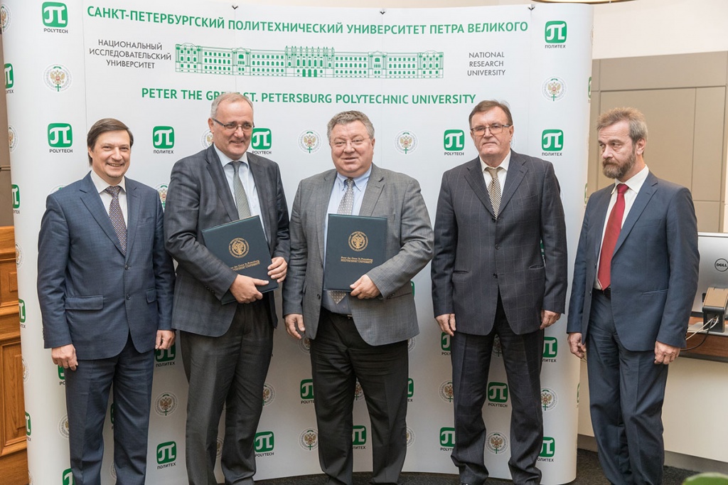 Участники переговоров о сотрудничестве между СПбПУ и компанией Siemens