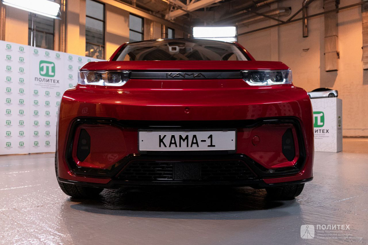 Предсерийный компактный электрический смарт-кроссовер «КАМА-1», разработанный и изготовленный на основе технологии цифровых двойников и наукоемких платформенных решений Предсерийный компактный электрический смарт-кроссовер «КАМА-1», разработанный и изготовленный на основе технологии цифровых двойников и наукоемких платформенных решений