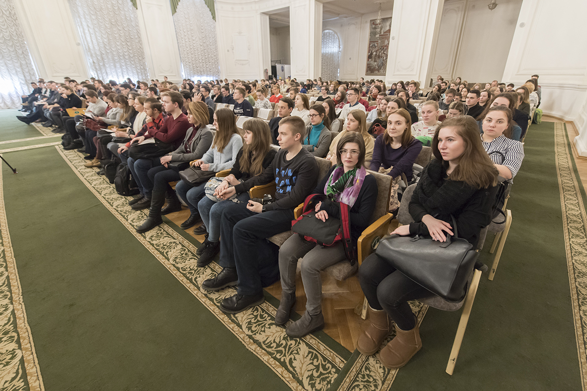 Со студентами ректор встречается ежегодно 