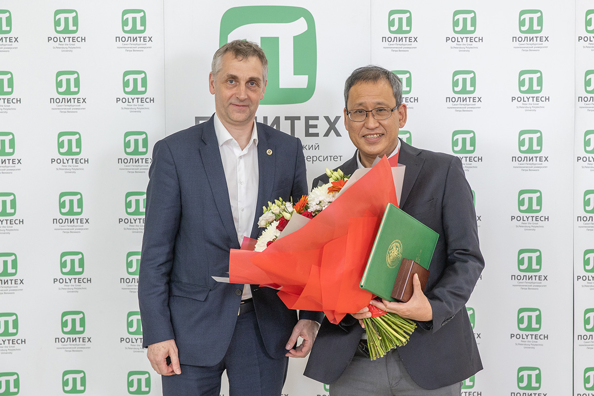 Старший вице-президент Toyota Motor Europe Кацутоси НИСИМОТО стал Почетным профессором СПбПУ 