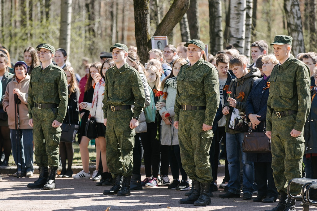  Студенты и сотрудники СПбПУ, ветераны, школьники и жители района пришли на митинг, посвященный Дню Победы