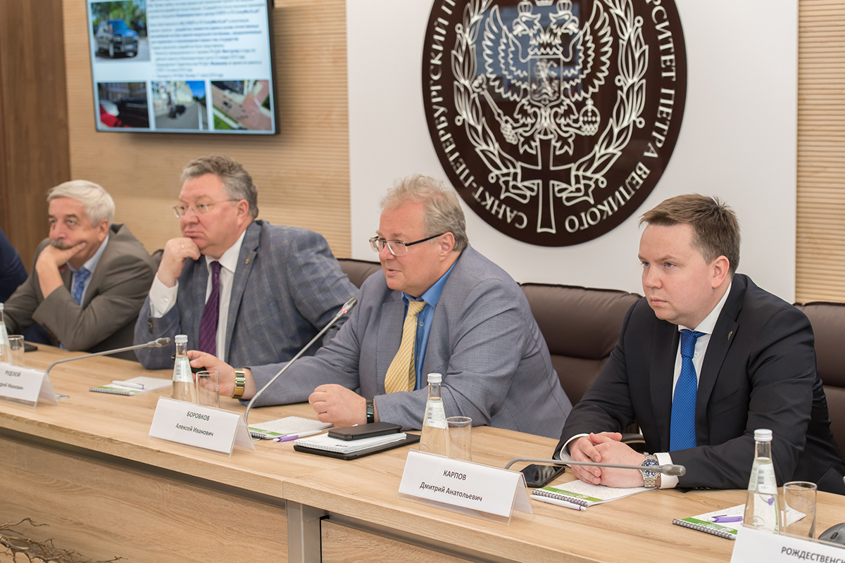 Презентацию Центра НТИ СПбПУ сделал проректор по перспективным проектам А.И. Боровков 