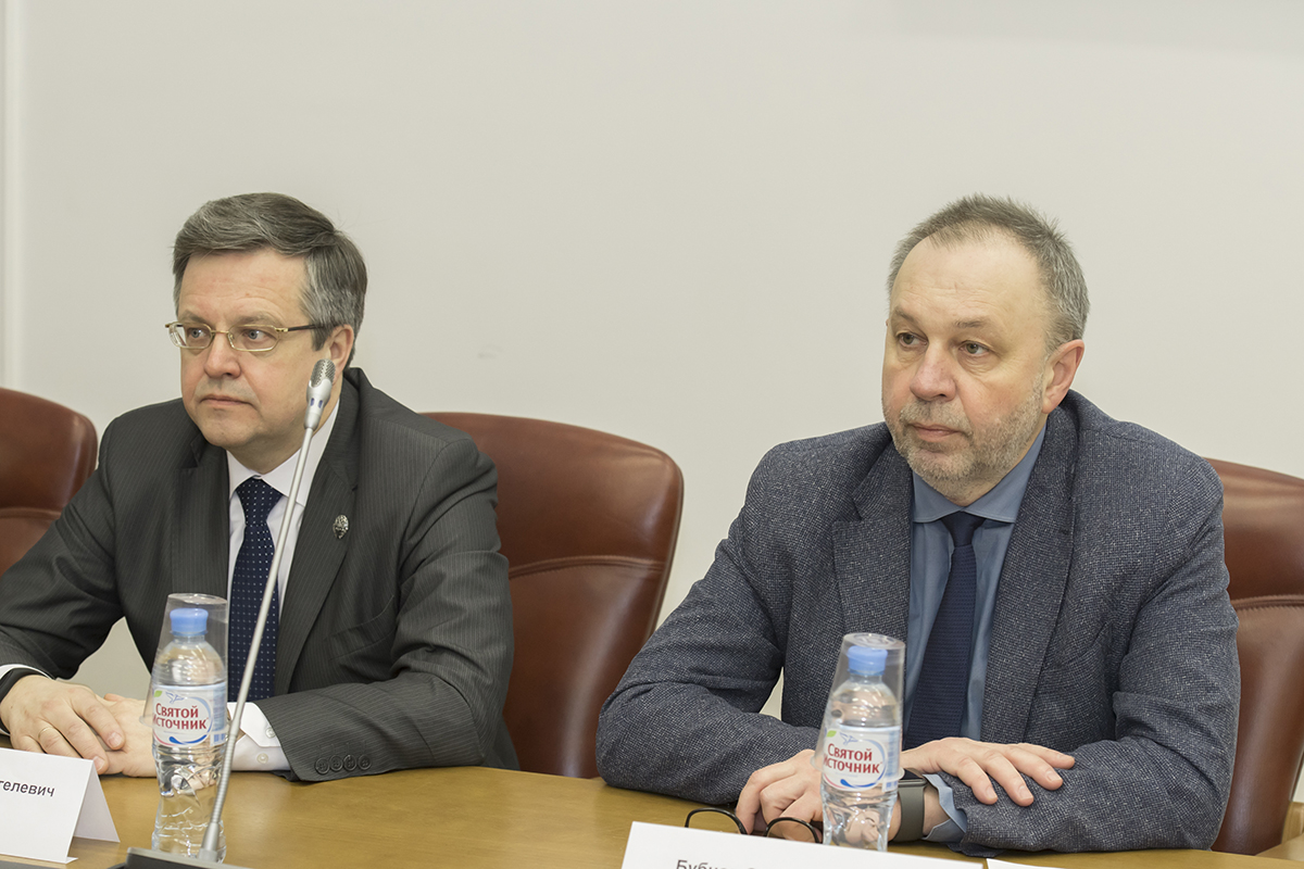 В.Э. Щепинин и И.В. Ильин В.Э. Щепинин и И.В. Ильин