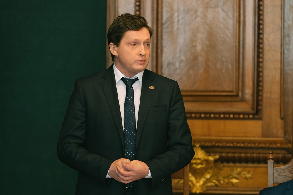 Гендиректор ОАО Ленполиграфмаш отметил, что участие в создании Центра для него - большая честь Гендиректор ОАО Ленполиграфмаш отметил, что участие в создании Центра для него - большая честь