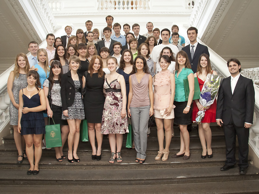 Золотые выпускники 2011 года Золотые выпускники 2011 года