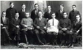 Сотрудники и преподаватели кораблестроительного факультета. 1927