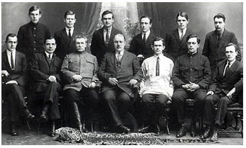 Сотрудники и преподаватели кораблестроительного факультета. 1927 Сотрудники и преподаватели кораблестроительного факультета. 1927
