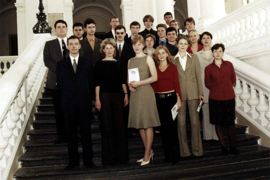 Золотые выпускники 2003 год Золотые выпускники 2003 год