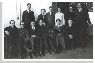 Научный семинар А.Ф. Иоффе по новой физике в Политехническом институте. 1916 Научный семинар А.Ф. Иоффе по новой физике в Политехническом институте. 1916