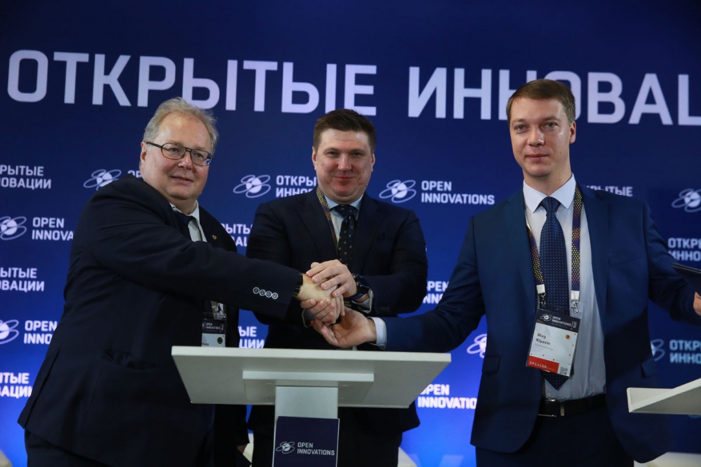 Политех, группа компаний CompMechLab и Бакулин Моторс Групп подписали соглашение о сотрудничестве Политех, группа компаний CompMechLab и Бакулин Моторс Групп подписали соглашение о сотрудничестве