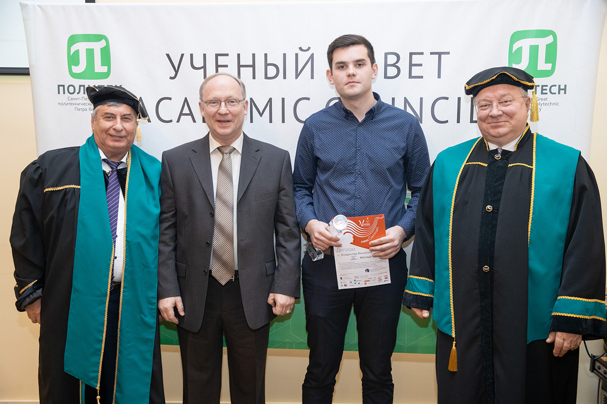 Владислав Михайлов занял 3-е место на Международном фестивале песни Анны Герман 