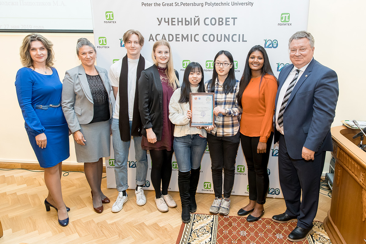 Команда «Полиград» была отмечена дипломом 2-й степени за участие в уроке-фестивале русского языка
