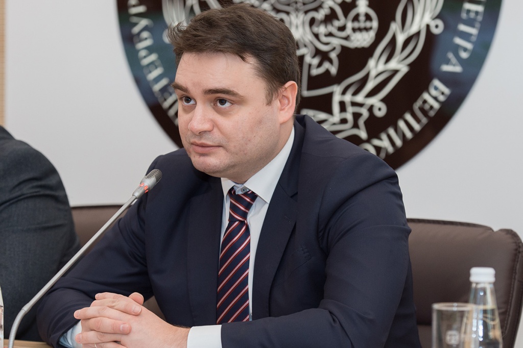 Директор департамента оборонно промышленного