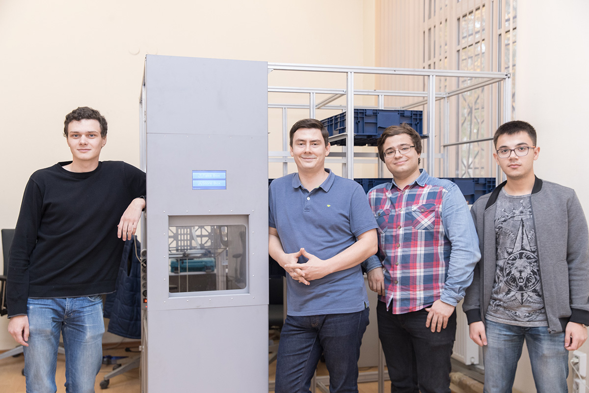 Резиденты ФабЛаба разработали платформу для решения логистических задач Резиденты ФабЛаба разработали платформу для решения логистических задач
