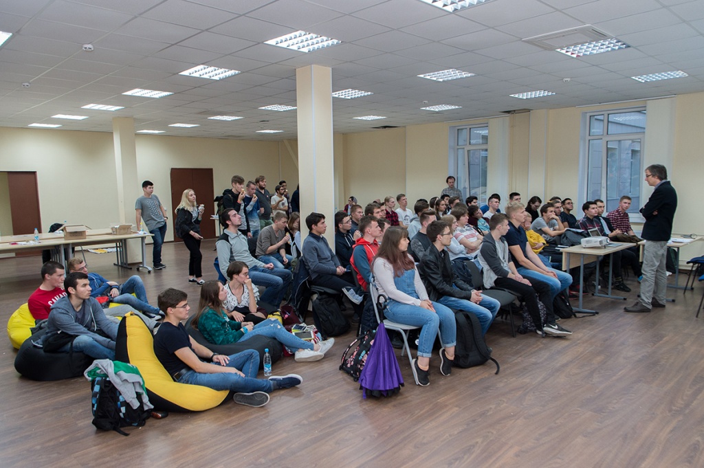 В Политехе проходил День открытых дверей двухлетней программы В Политехе проходил День открытых дверей двухлетней программы