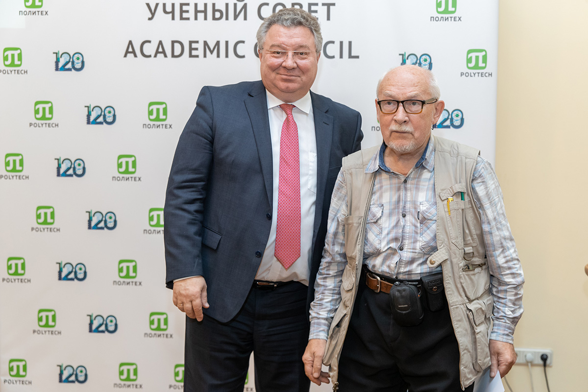Почетной грамотой СПбПУ был награжден Сергей ПРЕОБРАЖЕНСКИЙ 
