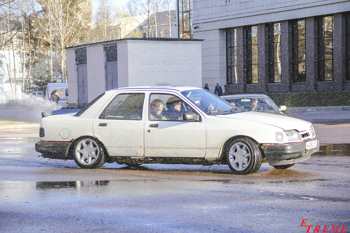 Показательный дрифт на парковке у НИКа. За рулем Николай Васильев 