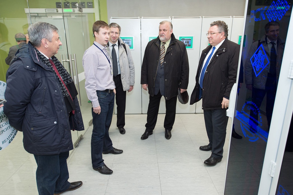 Гендиректор ВИАМ оценил мощности Суперкомпьютерного центра СПбПУ Гендиректор ВИАМ оценил мощности Суперкомпьютерного центра СПбПУ