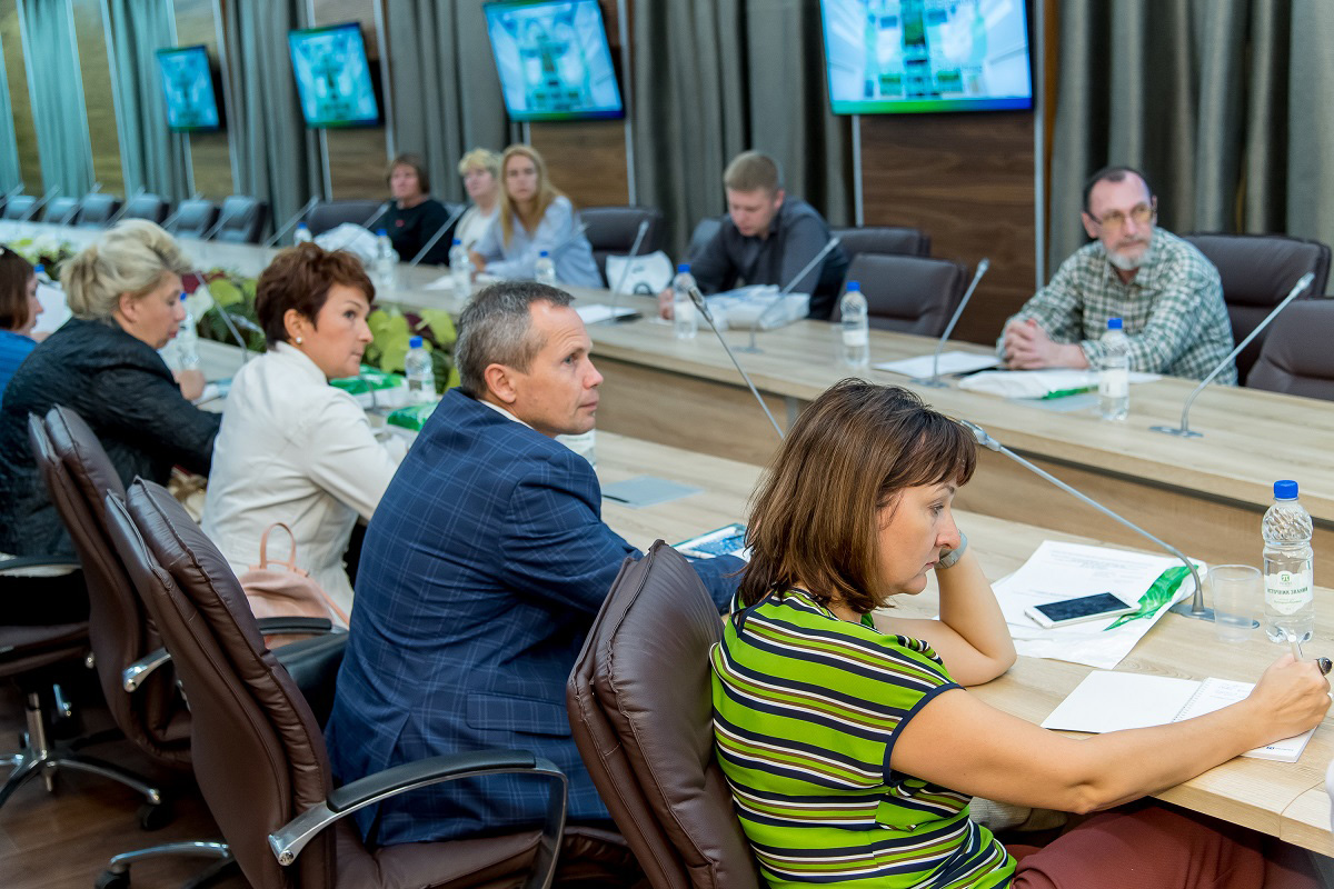 В Политехническом университете прошла рабочая встреча проекта, посвященного созданию образовательного интенсива на базе ФабЛаб Политех