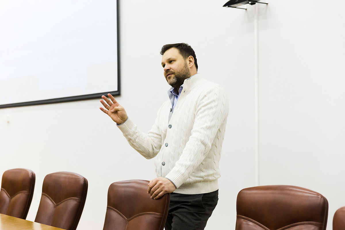 Председатель Комитета по молодежной политике и взаимодействию с общественными организациями Санкт-Петербурга Богдан Заставный Председатель Комитета по молодежной политике и взаимодействию с общественными организациями Санкт-Петербурга Богдан Заставный
