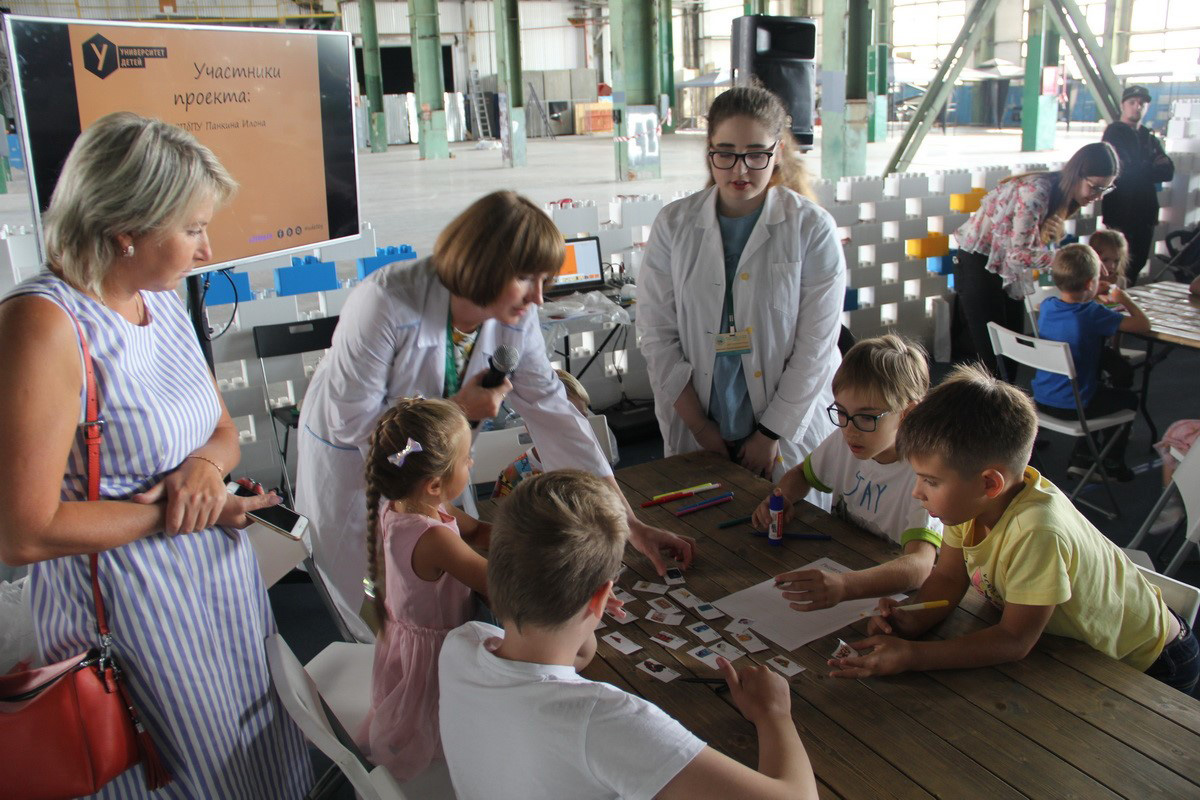 ВШБиПП принимает активное участие в профориентационных мероприятиях для школьников 