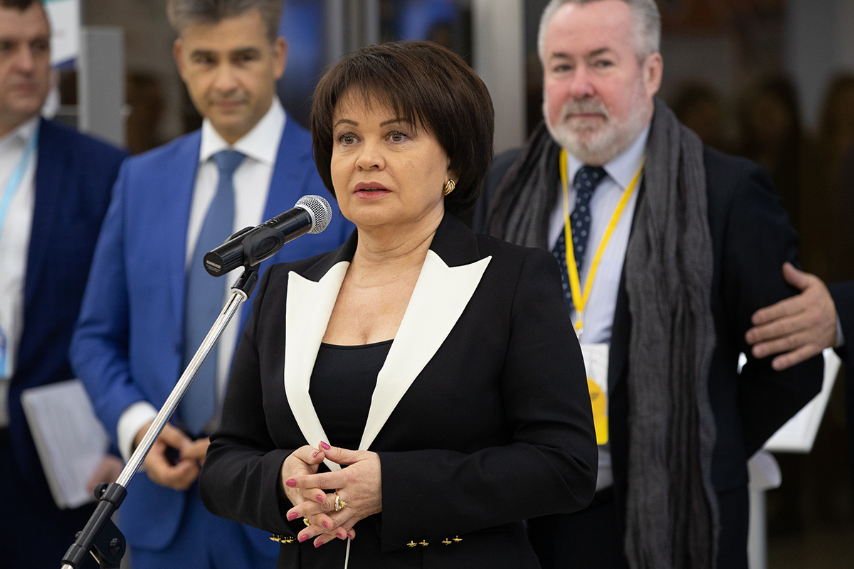 Участников поприветствовала вице-губернатор Санкт-Петербурга – руководитель администрации губернатора Санкт-Петербурга Любовь СОВЕРШАЕВА 