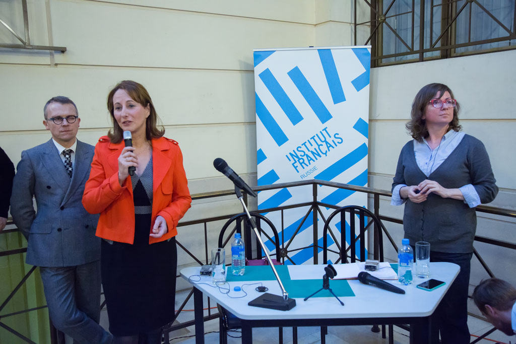 По мнению посла, дальнейшее упрочение научной кооперации позволит сблизить наши два народа По мнению посла, дальнейшее упрочение научной кооперации позволит сблизить наши два народа