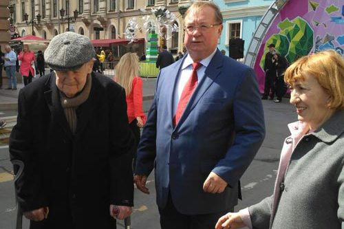 Писатель Даниил Гранин и президент Российского книжного союза Сергей Степашин фото с сайта ippo.ru Писатель Даниил Гранин и президент Российского книжного союза Сергей Степашин фото с сайта ippo.ru