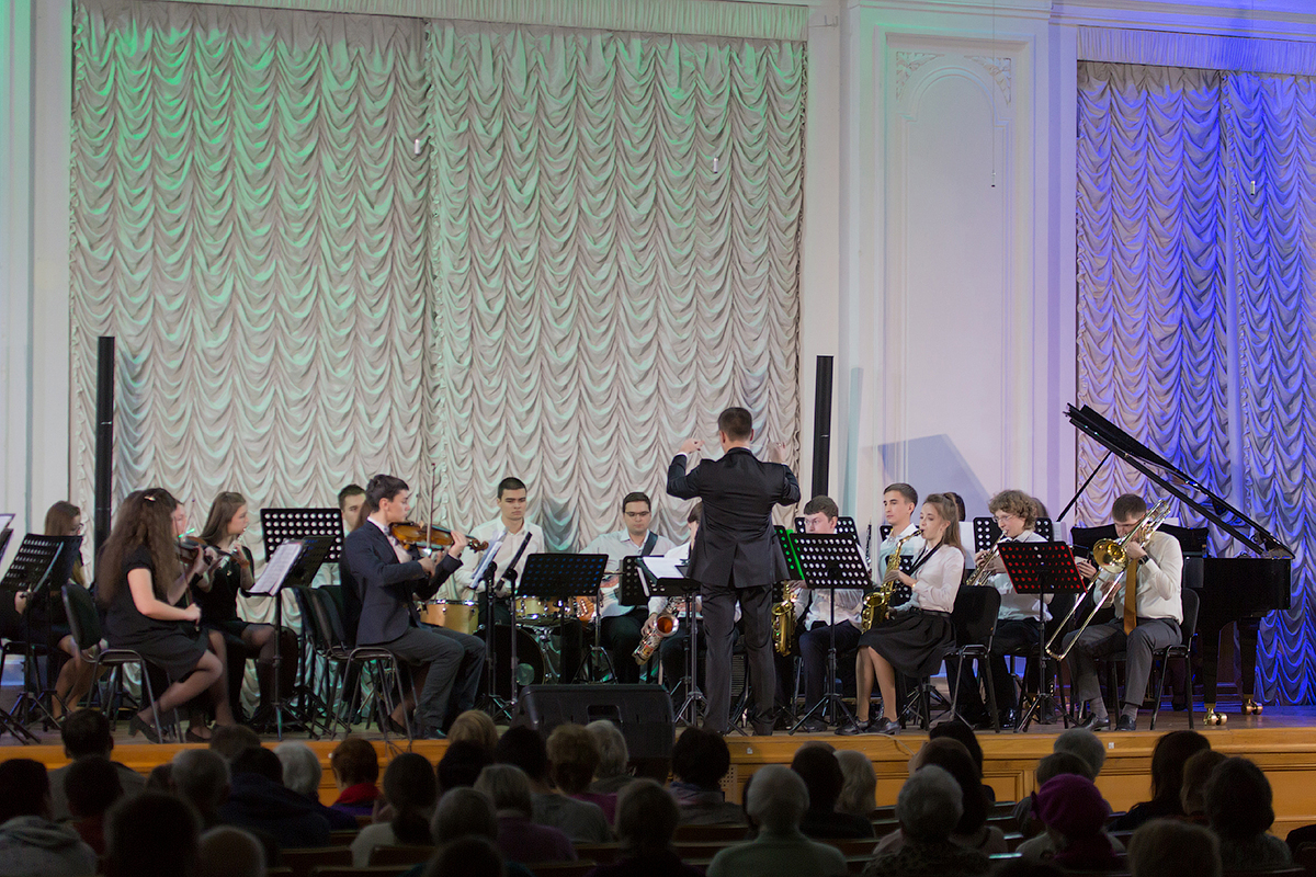 Эстрадно-симфонический оркестр СПбПУ впервые исполнил Маленькую ночную серенаду Моцарта