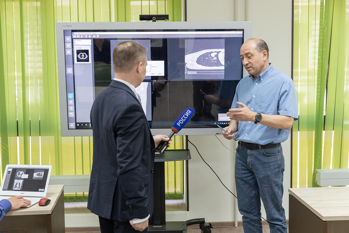 Соревнования между “Doctor AIzimov” и реальными врачами привлекли внимание журналистов Соревнования между “Doctor AIzimov” и реальными врачами привлекли внимание журналистов