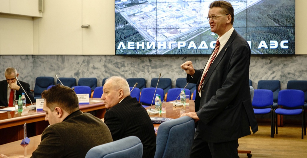 Директора институтов Политеха озвучили свои предложения по взаимодействию с ЛАЭС (на фото - директор ИЭиТС Н.А. Забелин Директора институтов Политеха озвучили свои предложения по взаимодействию с ЛАЭС (на фото - директор ИЭиТС Н.А. Забелин