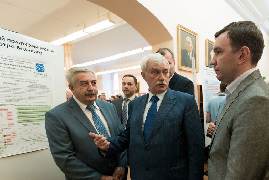 Университет первый проректор. Глухов Владимир Викторович Политех. Сергеев Политех проректор. Первый проректор Сергеев СПБПУ. Глухов проректор СПБПУ, профессор.