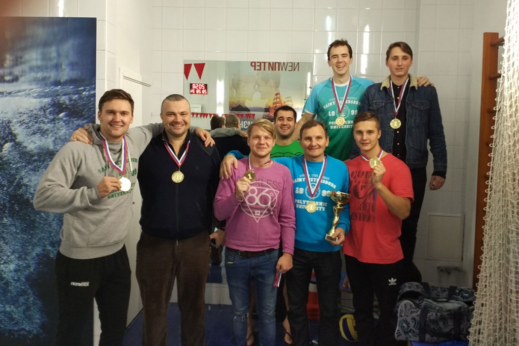 Сборная команда Политеха заняла первое место на Открытом чемпионате любительской лиги Санкт-Петербурга по мини водному поло