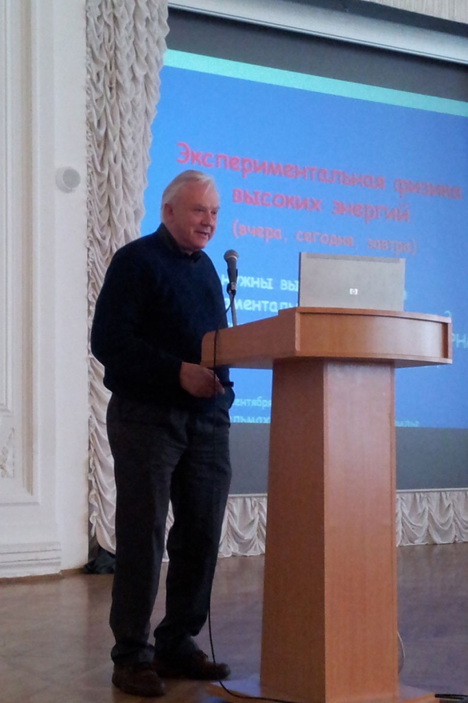 Профессор Университета Флориды (UF), руководителя группы Универ-ситета Флориды на Большом Адронном Коллайдере Профессор Университета Флориды (UF), руководителя группы Универ-ситета Флориды на Большом Адронном Коллайдере
