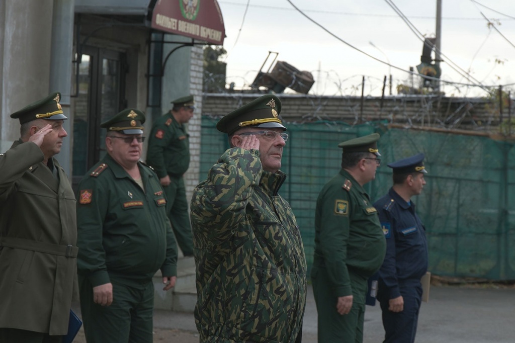 Руководство кафедры автомобильных войск принимает смотр-конкурс