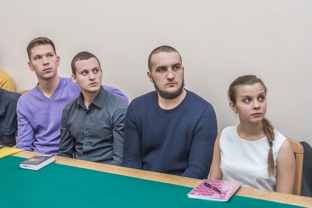 У студентов СПбПУ была уникальная возможность задать вопрос напрямую замминистру У студентов СПбПУ была уникальная возможность задать вопрос напрямую замминистру